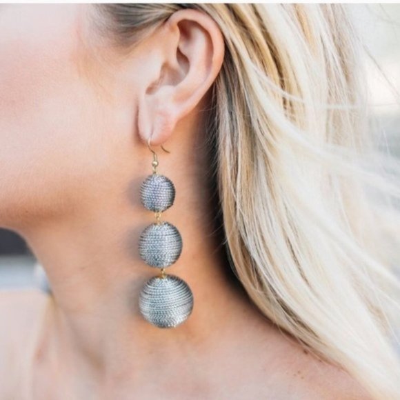 Jewelry - 🎁 "My Shyness" Earrings